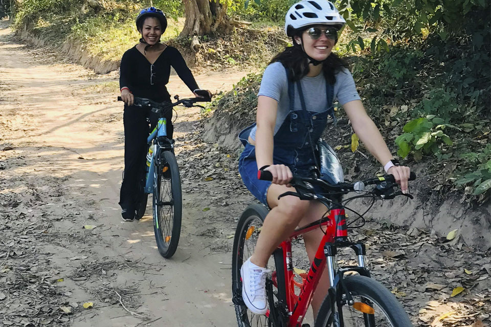 Tour-bike-Angkor--04.PNG